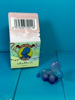 Whatshisname x Bluepiper - Happy Balloon Dog Series 2 - Blue/Purple w/ mini poop